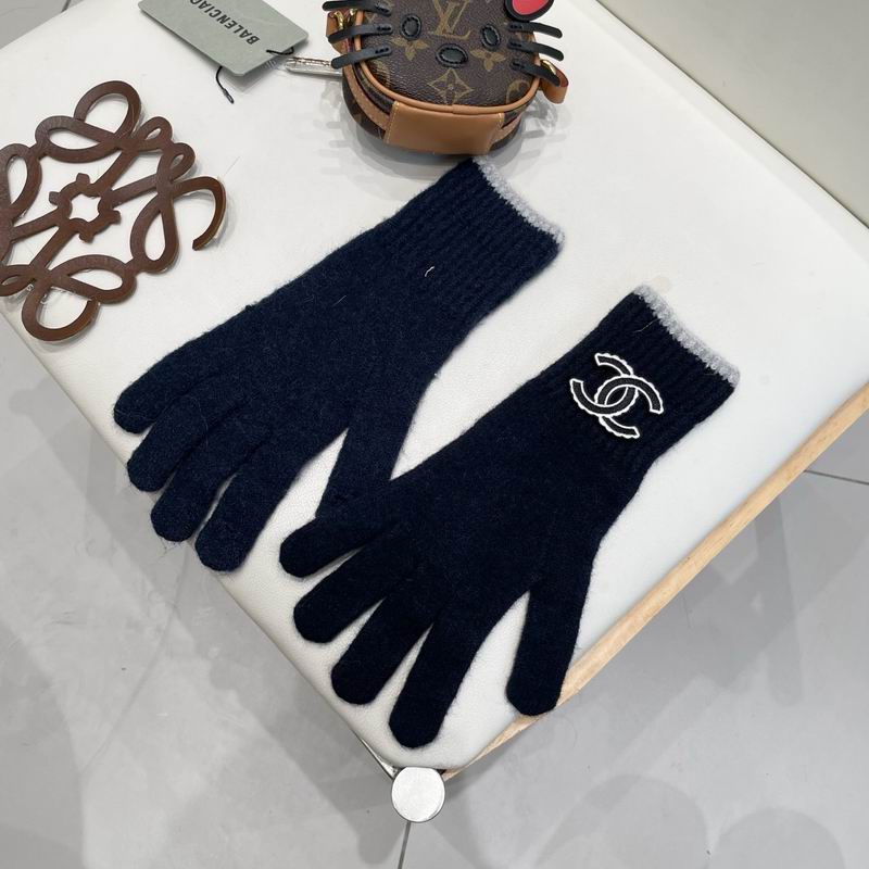 Chanel Gloves 68 (21)