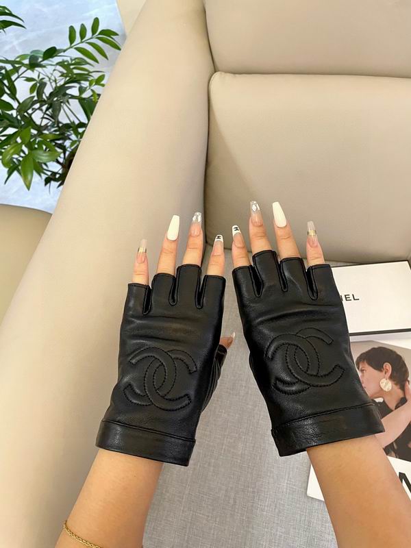 Chanel Gloves L 57 (1)