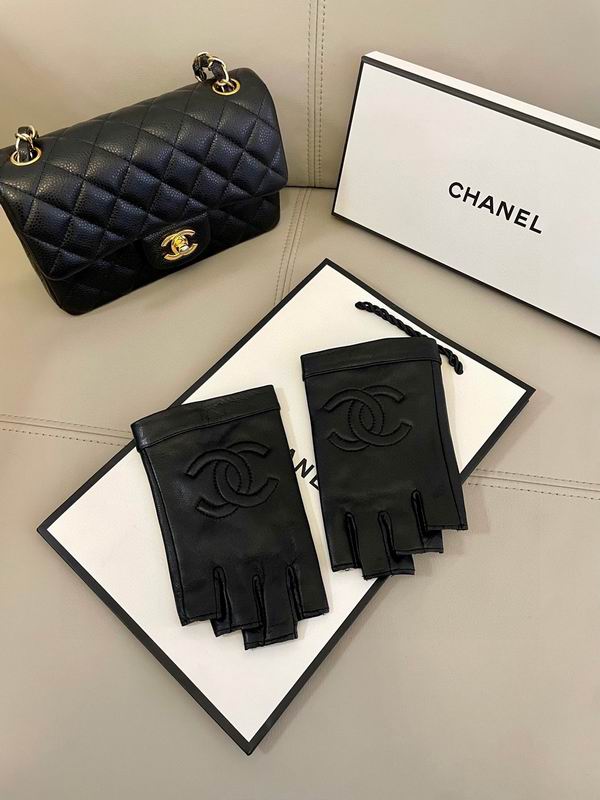Chanel Gloves L 57 (9)