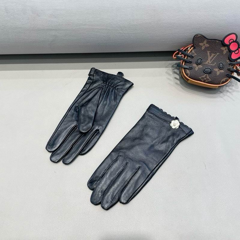 Chanel Gloves M L 62 (1)