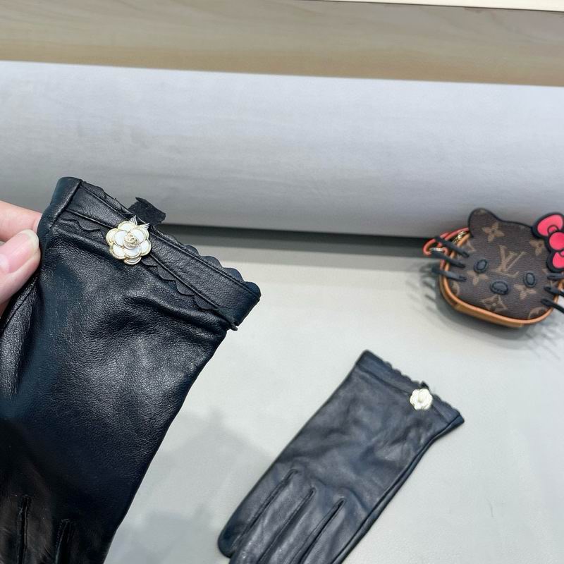 Chanel Gloves M L 62 (8)