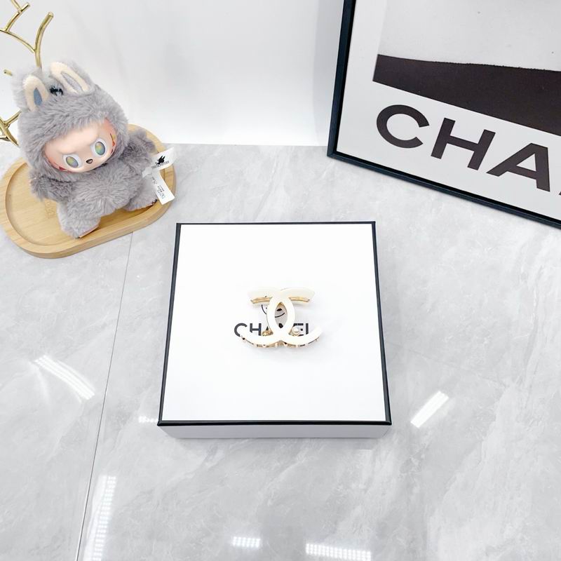 Chanel Hair Grab Clip dx (14)