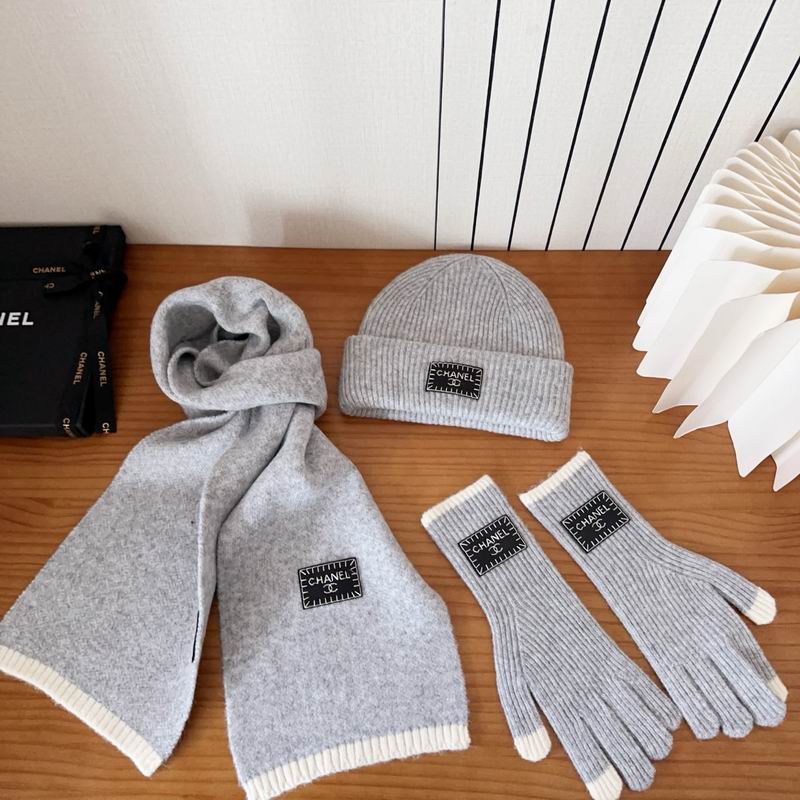 Chanel Scarf Hat Gloves (150)