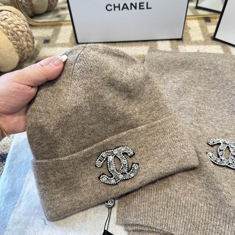 Chanel Scarf Hat gloves (32)