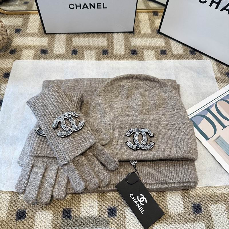 Chanel Scarf Hat gloves (37)