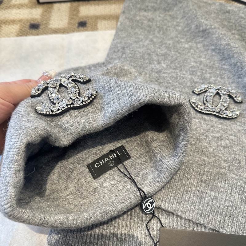 Chanel Scarf Hat gloves (4)