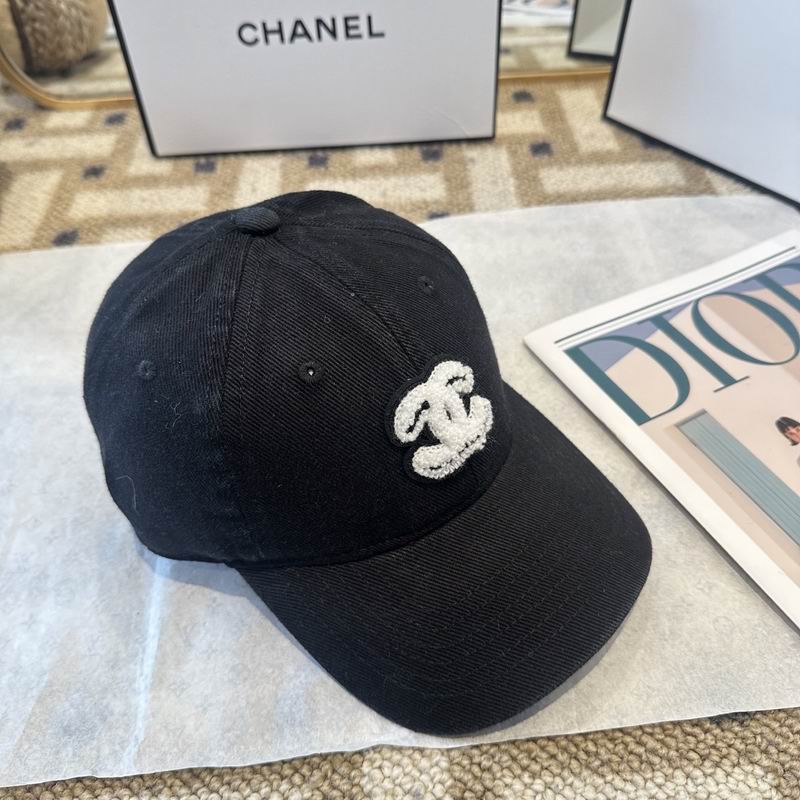 Chanel cap (102)
