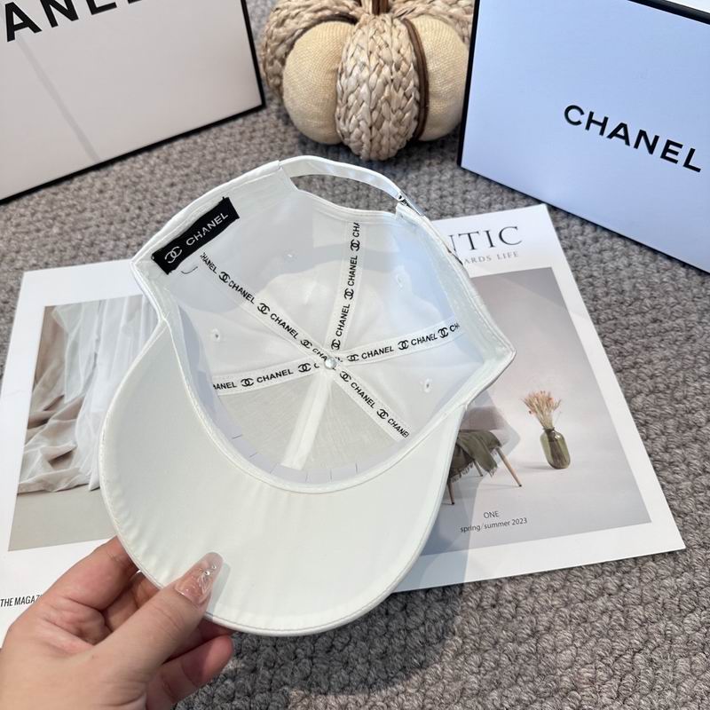 Chanel cap (1124)