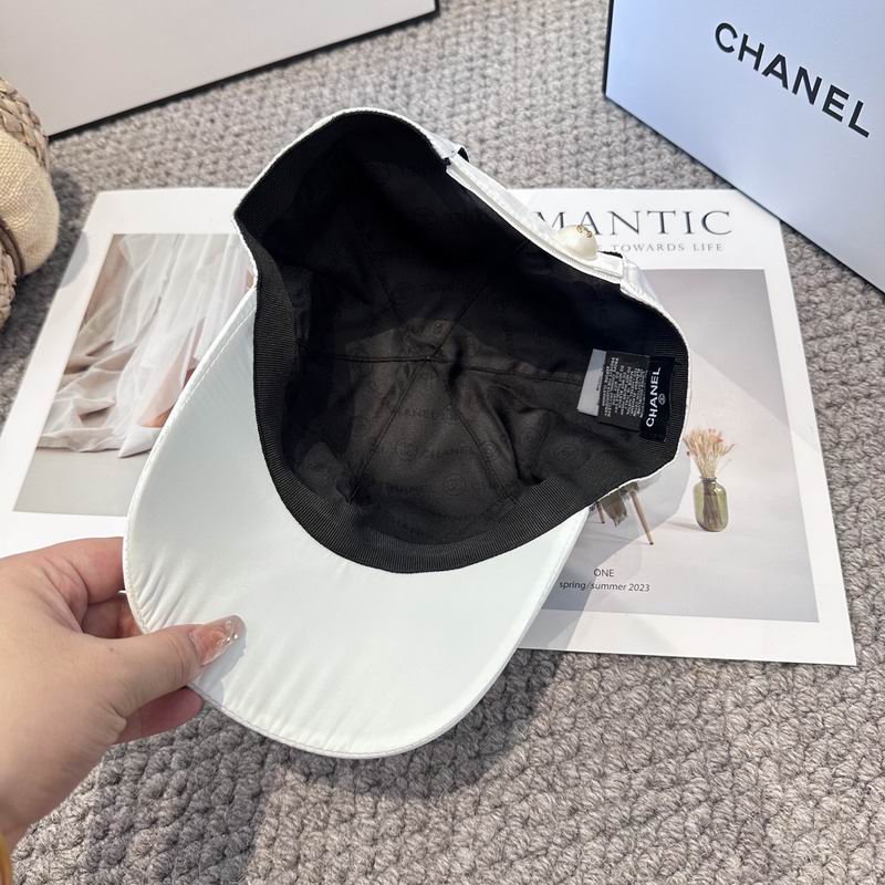 Chanel cap (1133)