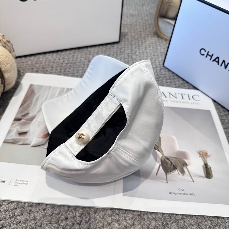 Chanel cap (1138)