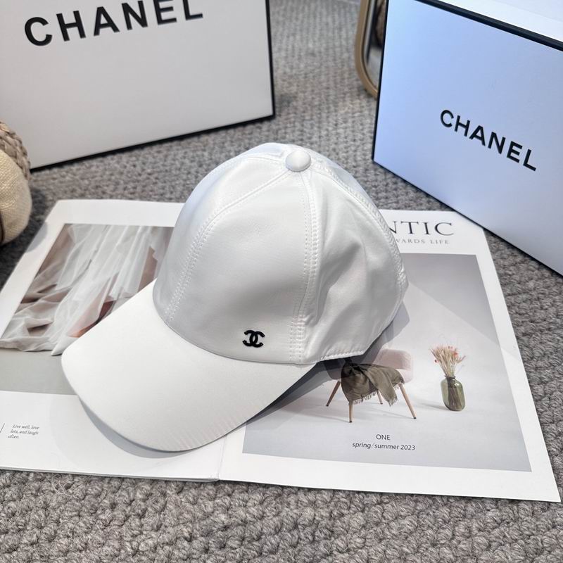 Chanel cap (1140)