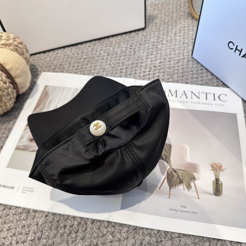Chanel cap (1147)