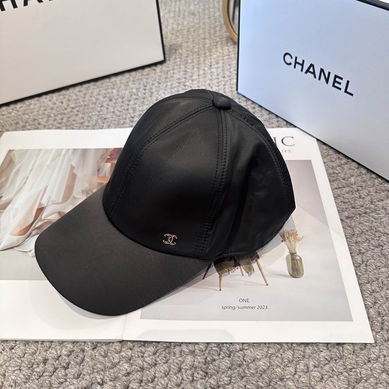 Chanel cap (1149)