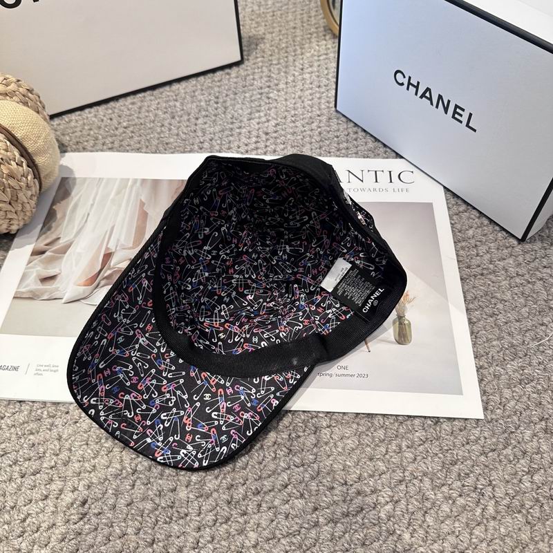 Chanel cap (1176)