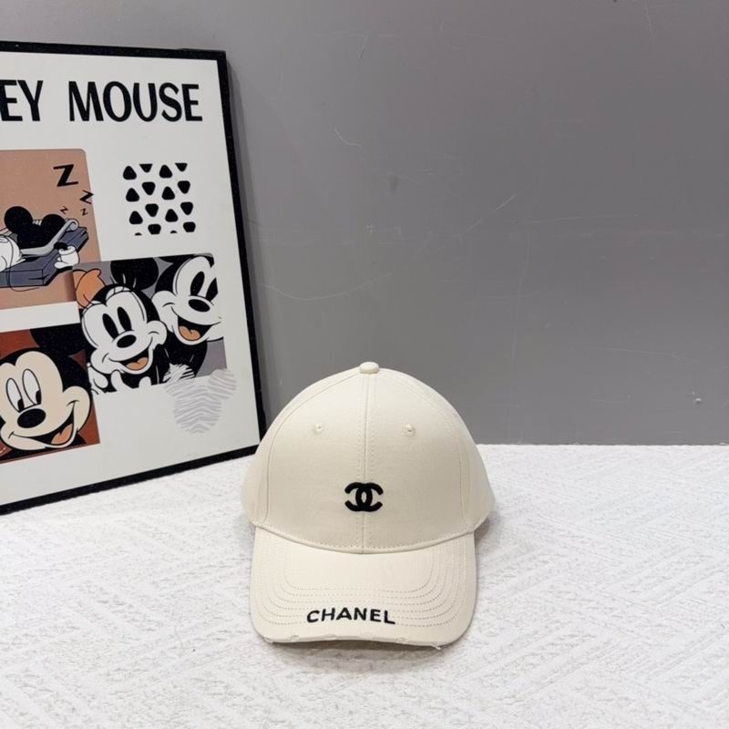 Chanel cap (124)