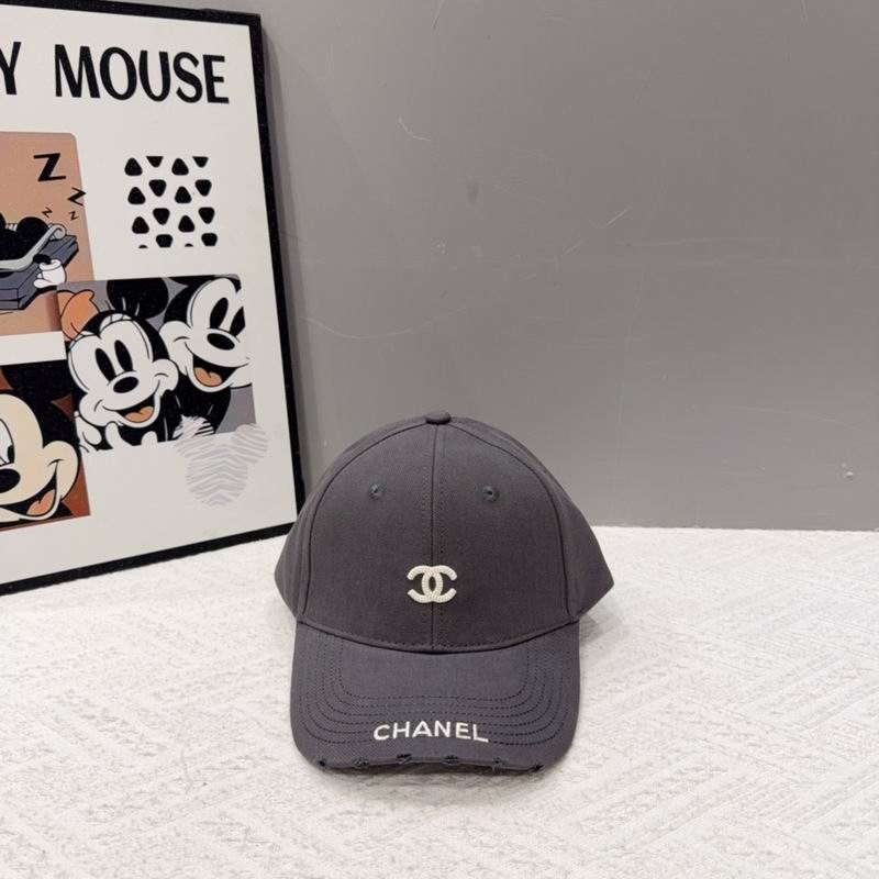 Chanel cap (128)