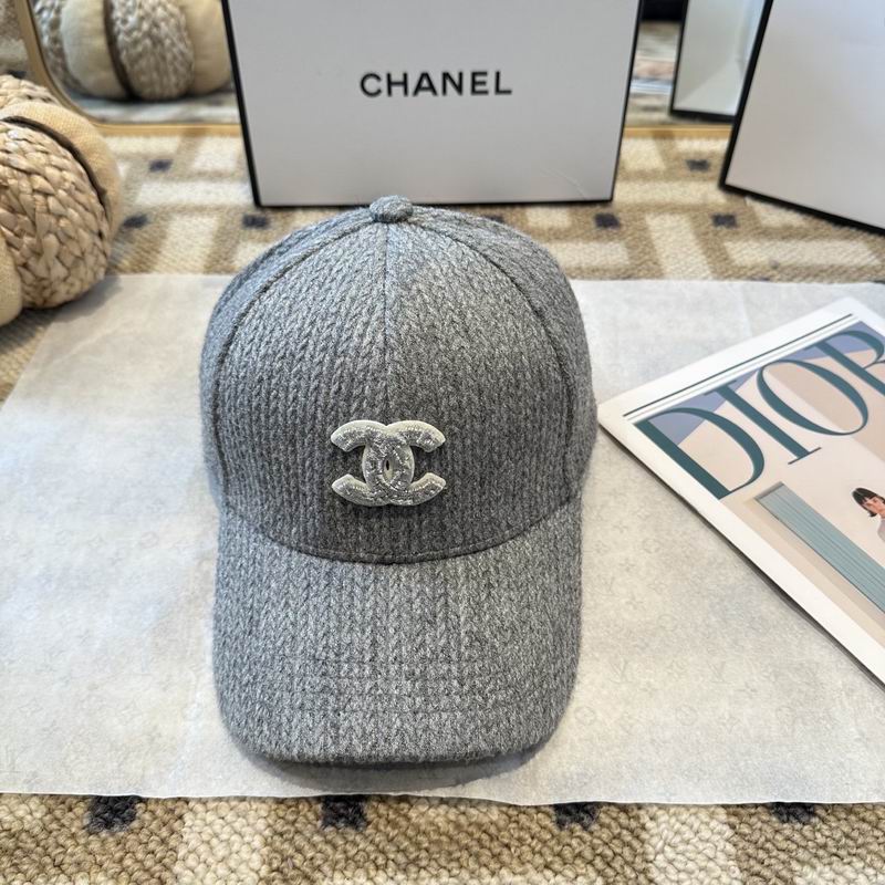 Chanel cap (151)