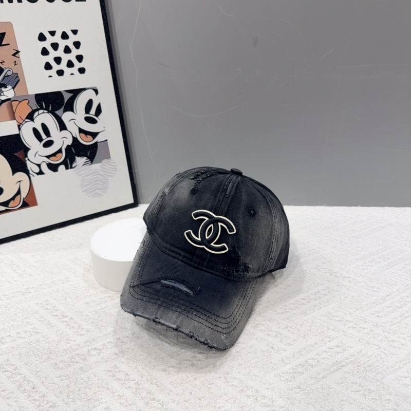 Chanel cap (172)