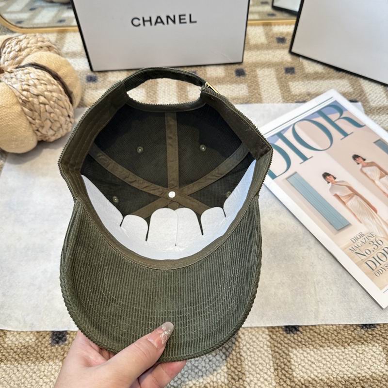 Chanel cap (190)