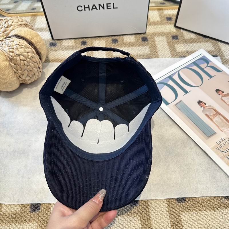 Chanel cap (199)