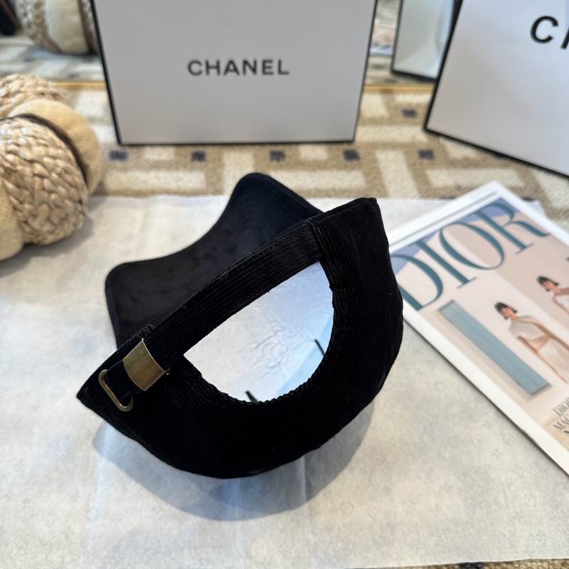 Chanel cap (207)