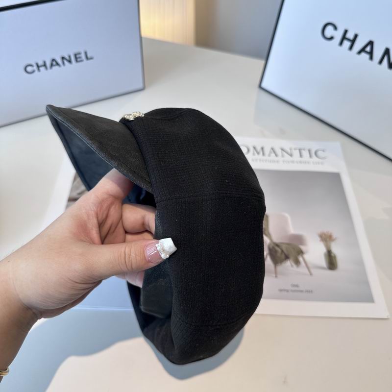 Chanel cap (211)