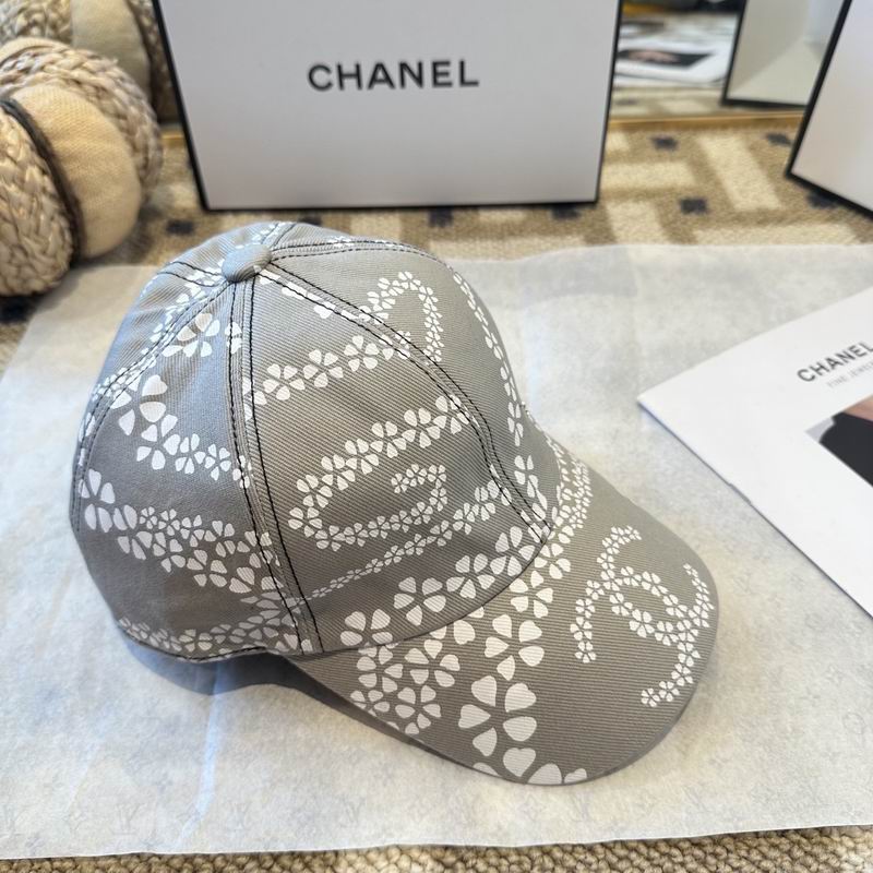 Chanel cap (398)