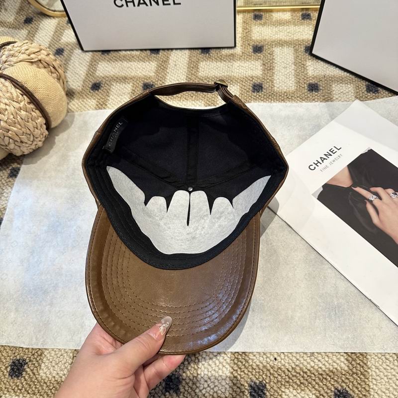 Chanel cap (402)