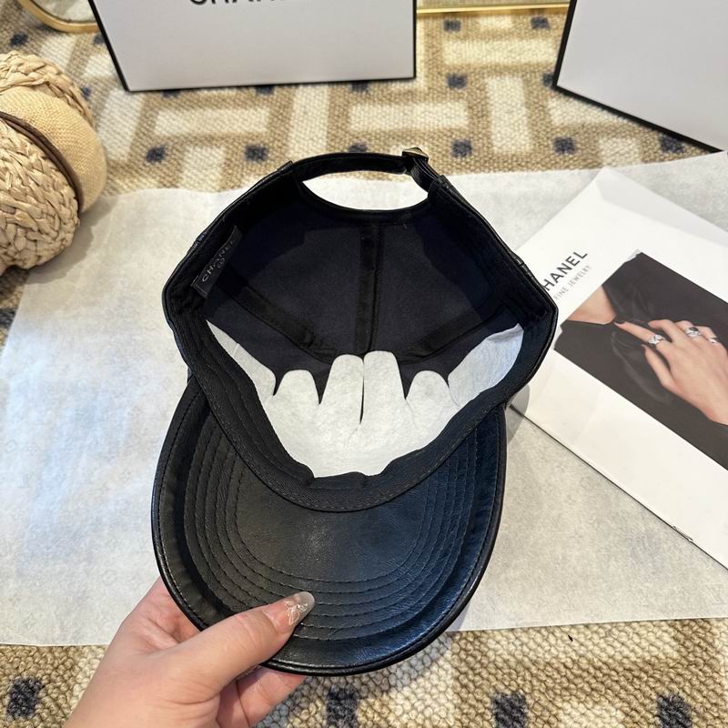 Chanel cap (439)