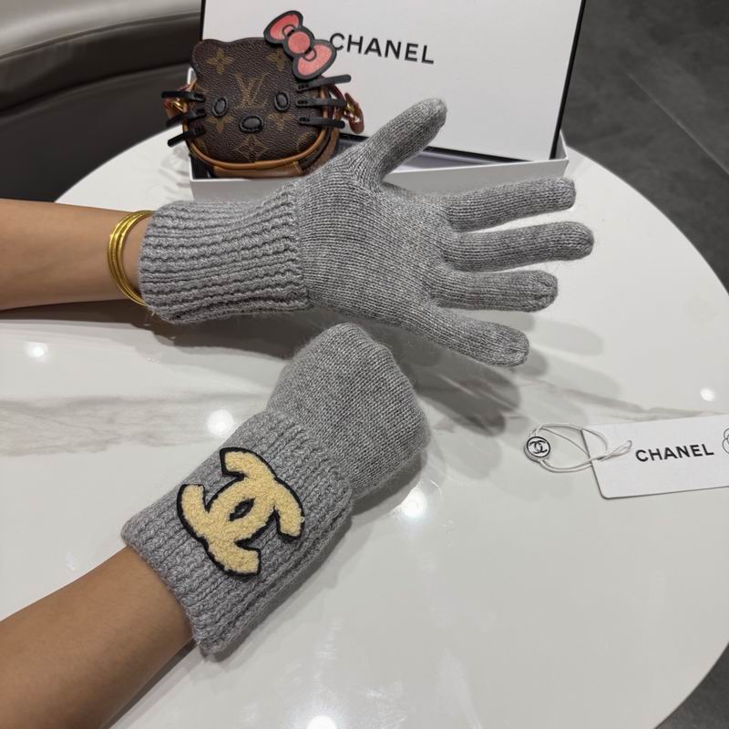 Chanel gloves 09 (19)