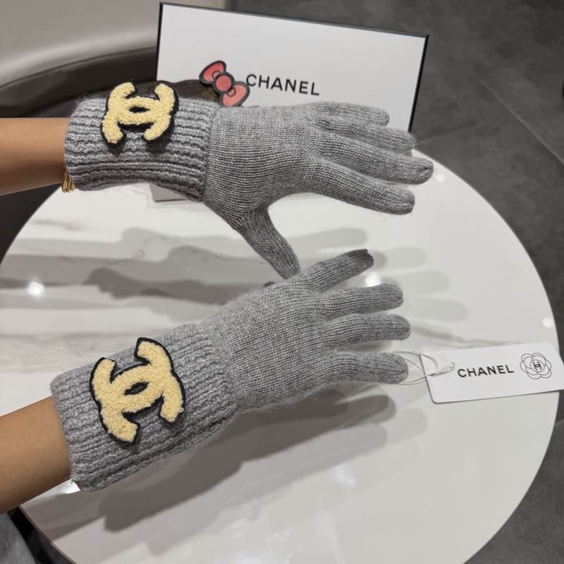 Chanel gloves 09 (22)