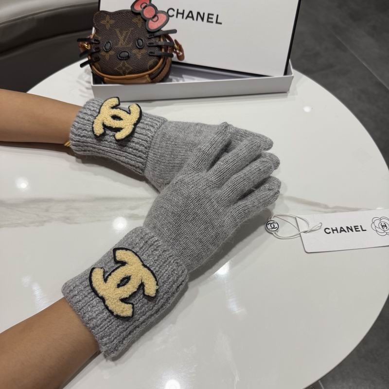 Chanel gloves 09 (23)