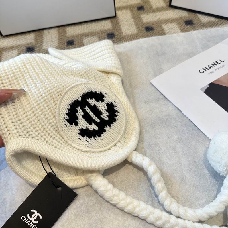 Chanel hat (1006)