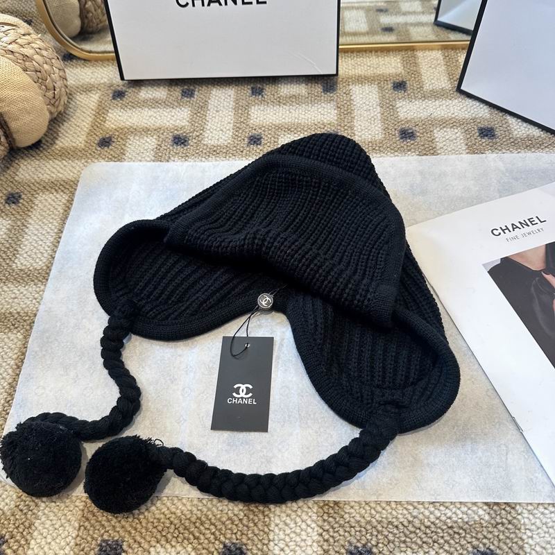 Chanel hat (1018)