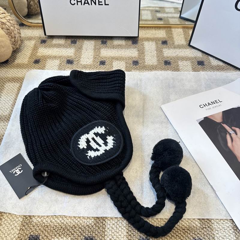 Chanel hat (1020)