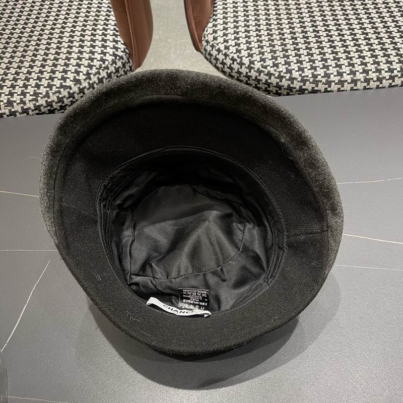Chanel hat (1025)