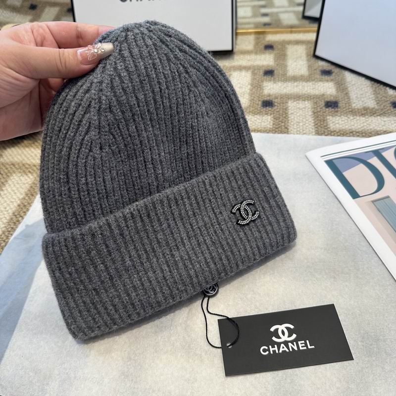 Chanel hat (1065)