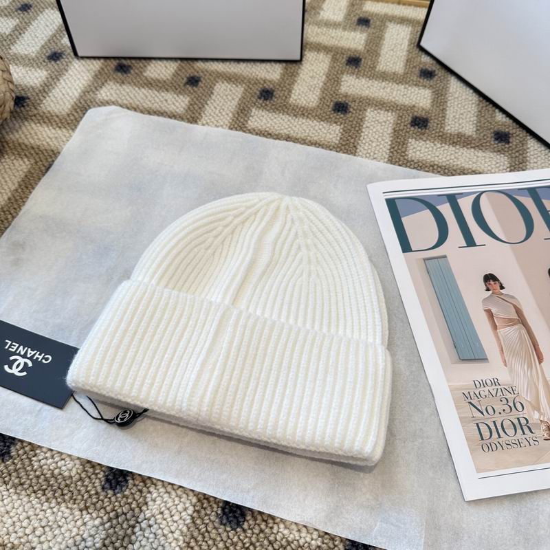 Chanel hat (1090)