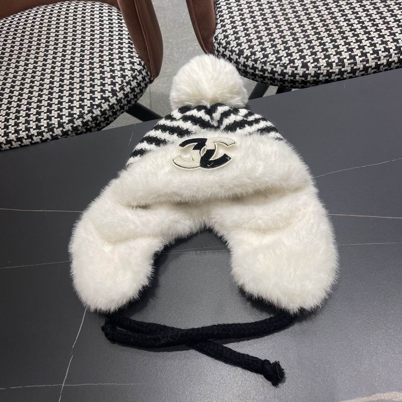 Chanel hat (1090)