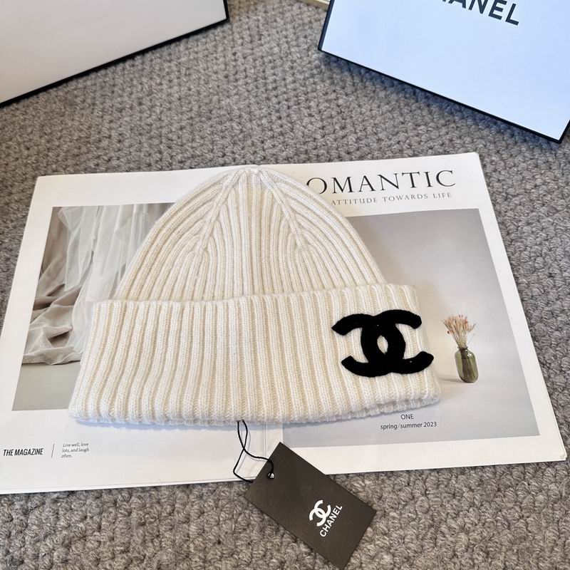 Chanel hat (1142)