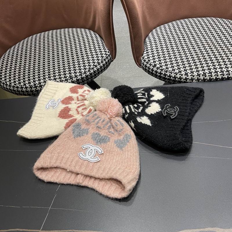 Chanel hat (2072)