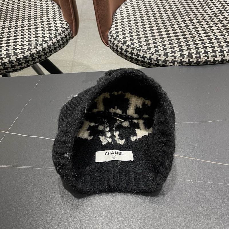 Chanel hat (2073)