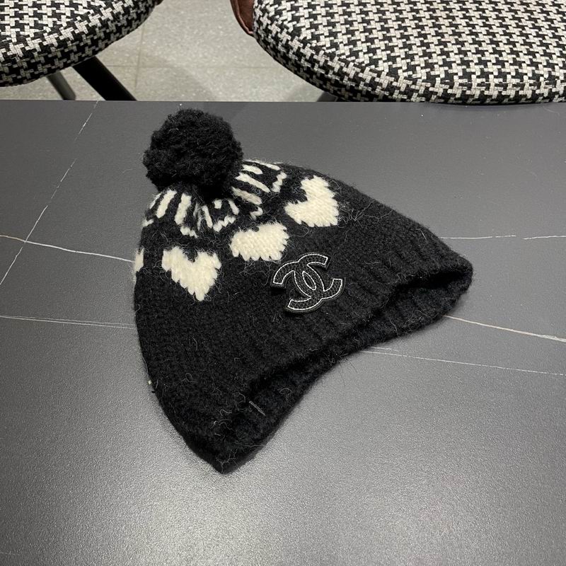 Chanel hat (2075)