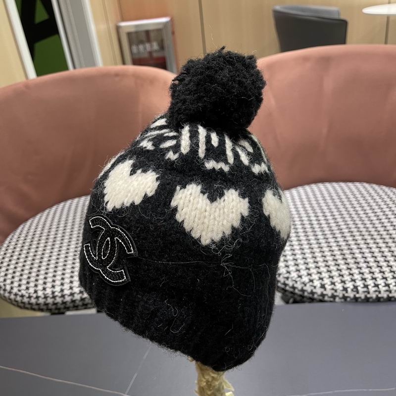 Chanel hat (2079)