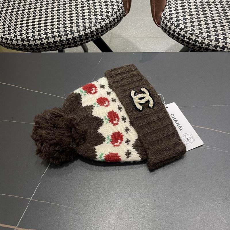 Chanel hat (2165)