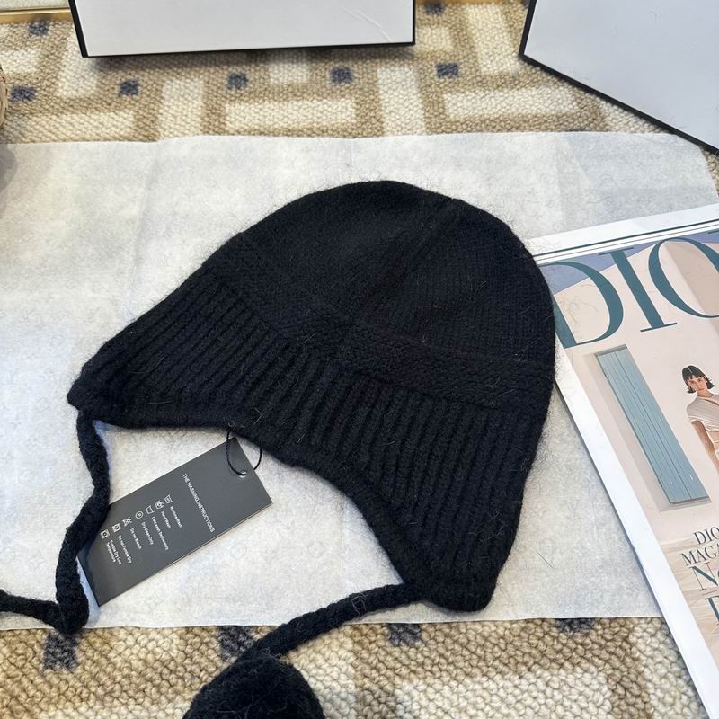Chanel hat (220)