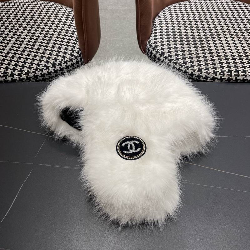 Chanel hat (2303)