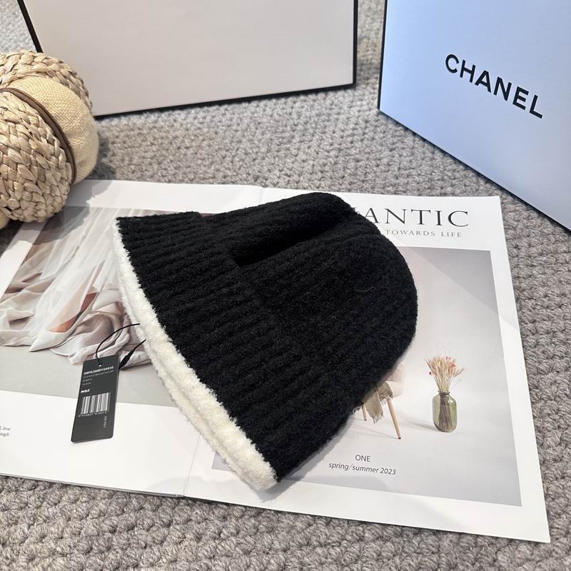 Chanel hat (2673)