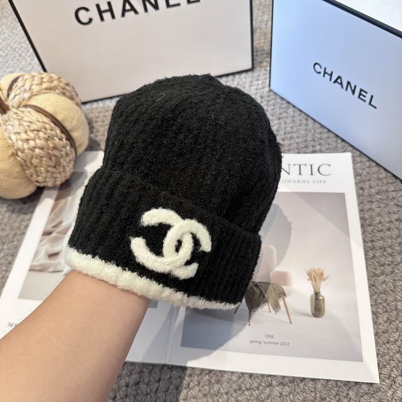 Chanel hat (2677)