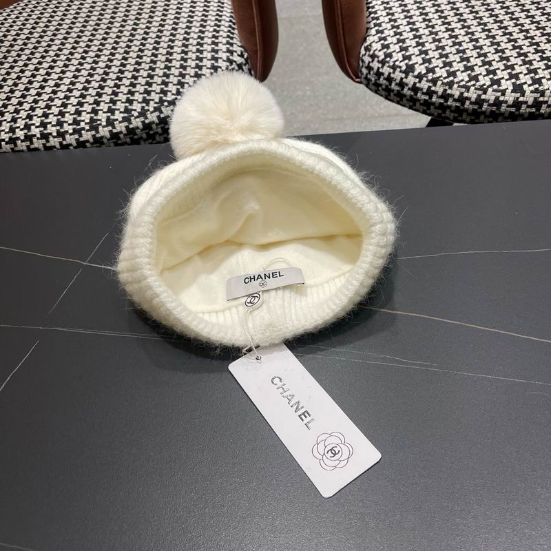 Chanel hat (2932)